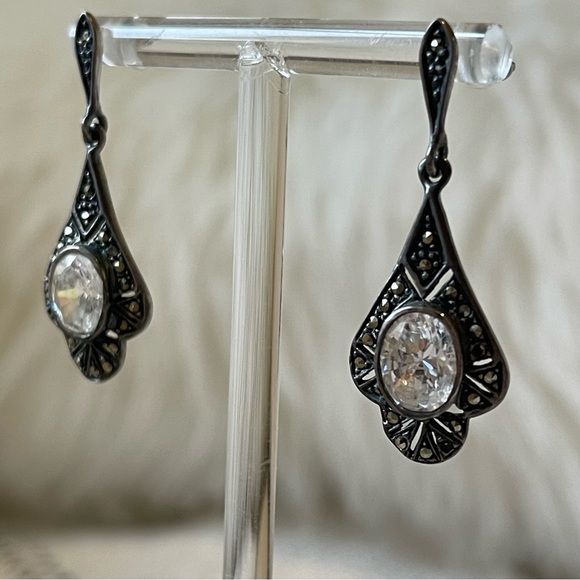 .925 STERLING|SIGNED KG|Marcasite Clear Crystal Center Stone Drop Earrings|VTG - Picture 7 of 9